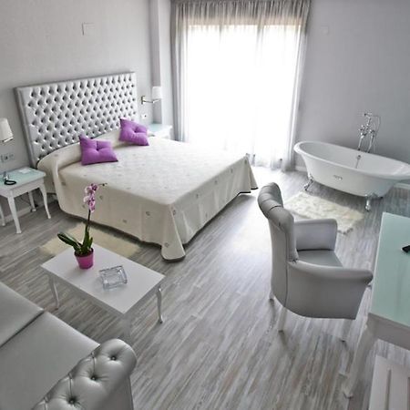 Alix Boutique Hotel อาร์เตโซ ห้อง รูปภาพ