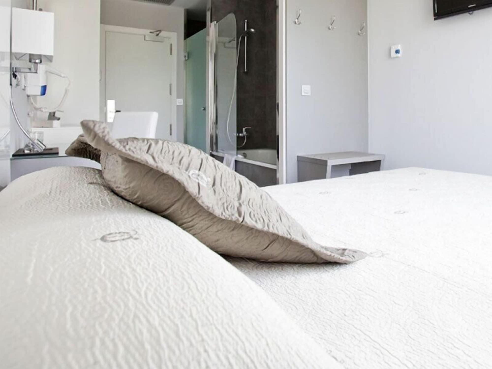 Alix Boutique Hotel อาร์เตโซ ภายนอก รูปภาพ