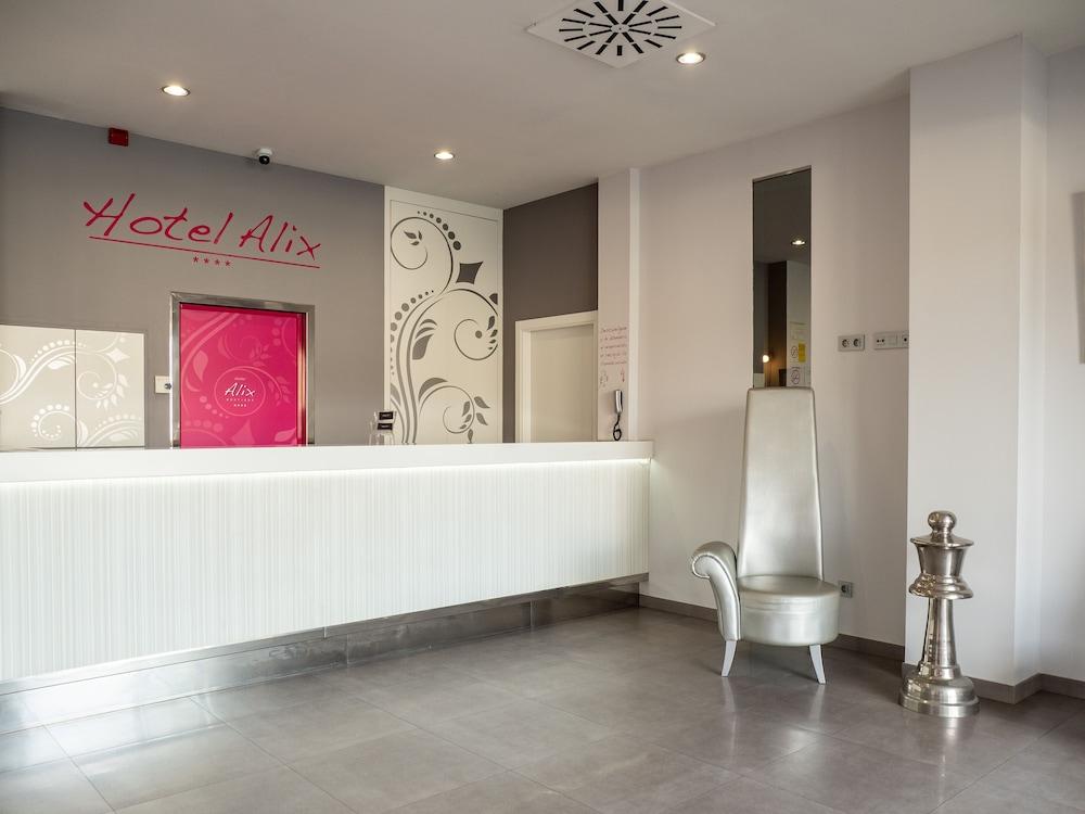 Alix Boutique Hotel อาร์เตโซ ภายนอก รูปภาพ